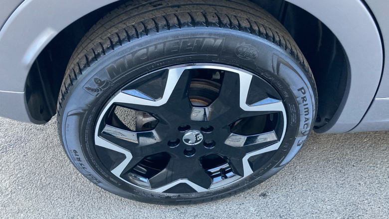 Vauxhall Grandland 1.5 Turbo D Ultimate 5dr Auto Diesel Hatchback